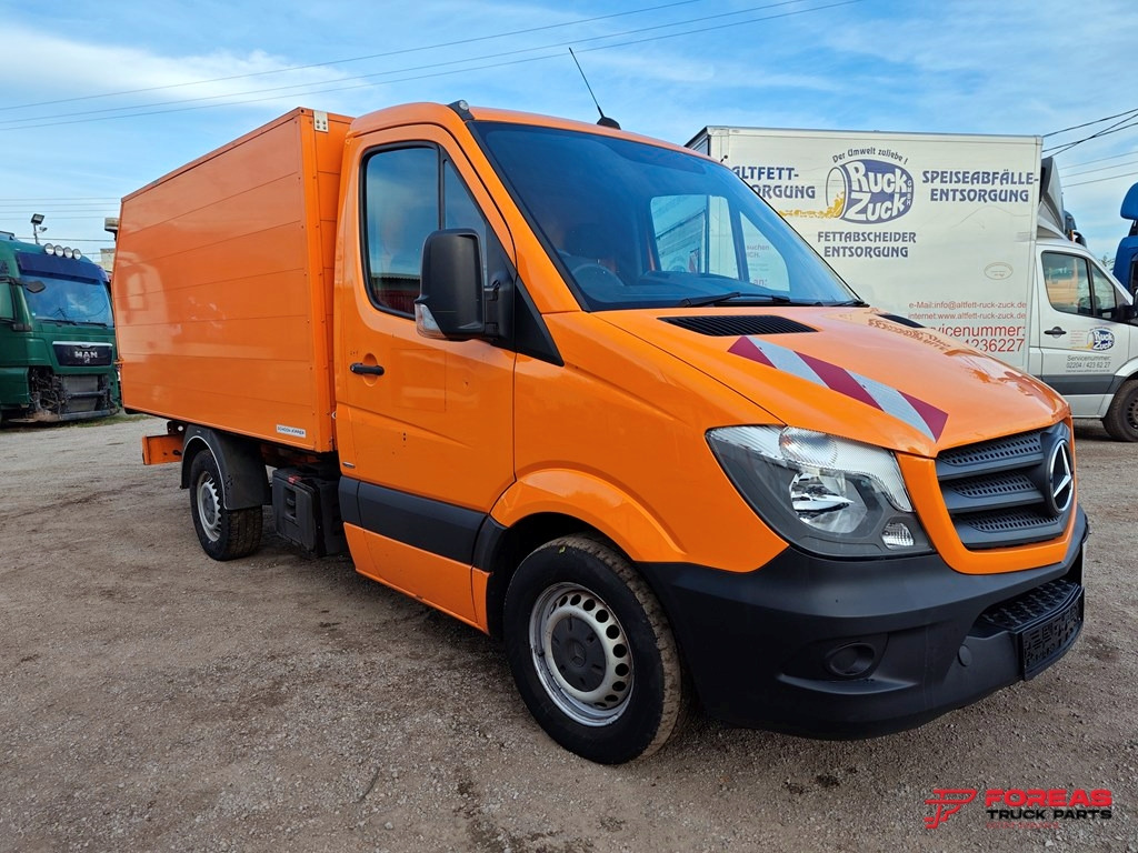 MERCEDES-BENZ 311 – TIPPER – RIGHT HAND DRIVE (RHD) - Varebil med tipp: bilde 4 MERCEDES-BENZ 311 – TIPPER – RIGHT HAND DRIVE (RHD) - Varebil med tipp: bilde 4