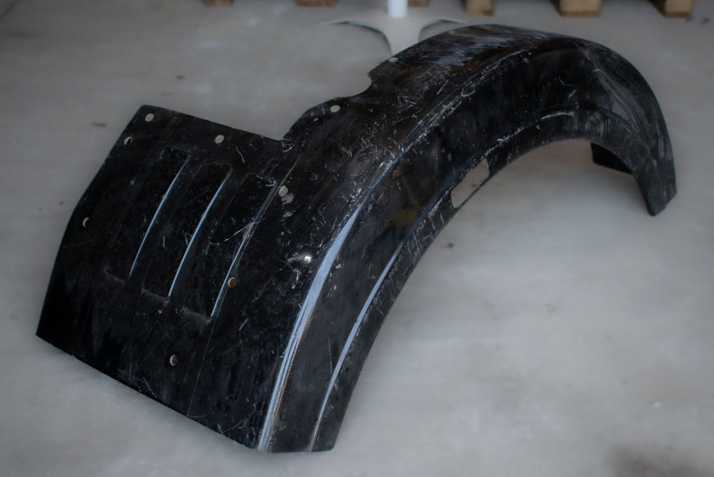 MERCEDES-BENZ 381-389 RIGHT CABIN FENDER (PASSENGER) - Karosseri og eksteriør for Lastebil: bilde 1 MERCEDES-BENZ 381-389 RIGHT CABIN FENDER (PASSENGER) - Karosseri og eksteriør for Lastebil: bilde 1