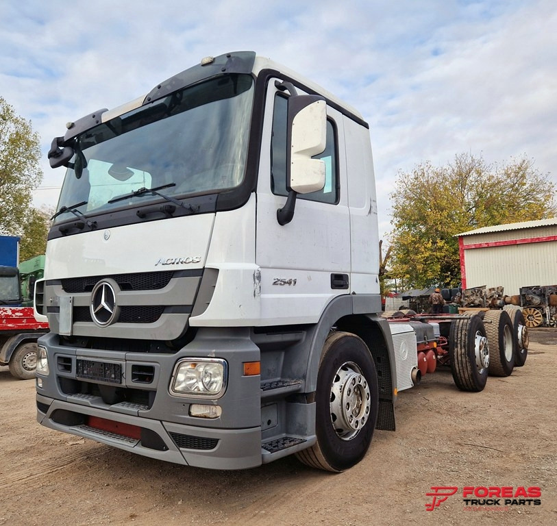 MERCEDES-BENZ ACTROS 3241 8x2 EURO 5 INTARDER - Chassis lastebil: bilde 3 MERCEDES-BENZ ACTROS 3241 8x2 EURO 5 INTARDER - Chassis lastebil: bilde 3