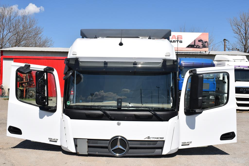 MERCEDES-BENZ ACTROS MP 4 (BIG SPACE) - Førerhus for Lastebil: bilde 3 MERCEDES-BENZ ACTROS MP 4 (BIG SPACE) - Førerhus for Lastebil: bilde 3