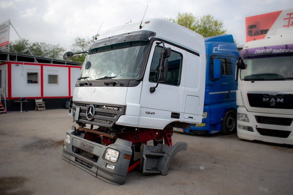 MERCEDES-BENZ ACTROS MP2 LARGE (MEGA) - Førerhus for Lastebil: bilde 1 MERCEDES-BENZ ACTROS MP2 LARGE (MEGA) - Førerhus for Lastebil: bilde 1
