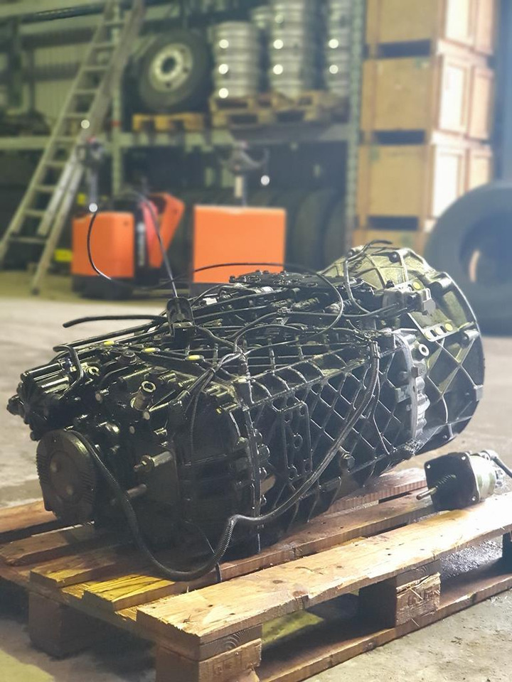 ZF 16 S 181 FOR MAN TGA - HYDRAULIC LEVER 1-1 WITHOUT INTARDER - Girkasse for Lastebil: bilde 4 ZF 16 S 181 FOR MAN TGA - HYDRAULIC LEVER 1-1 WITHOUT INTARDER - Girkasse for Lastebil: bilde 4