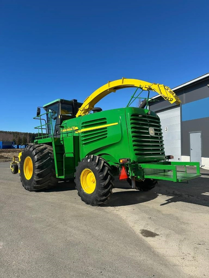John Deere 7200 - Forhøster: bilde 3 John Deere 7200 - Forhøster: bilde 3