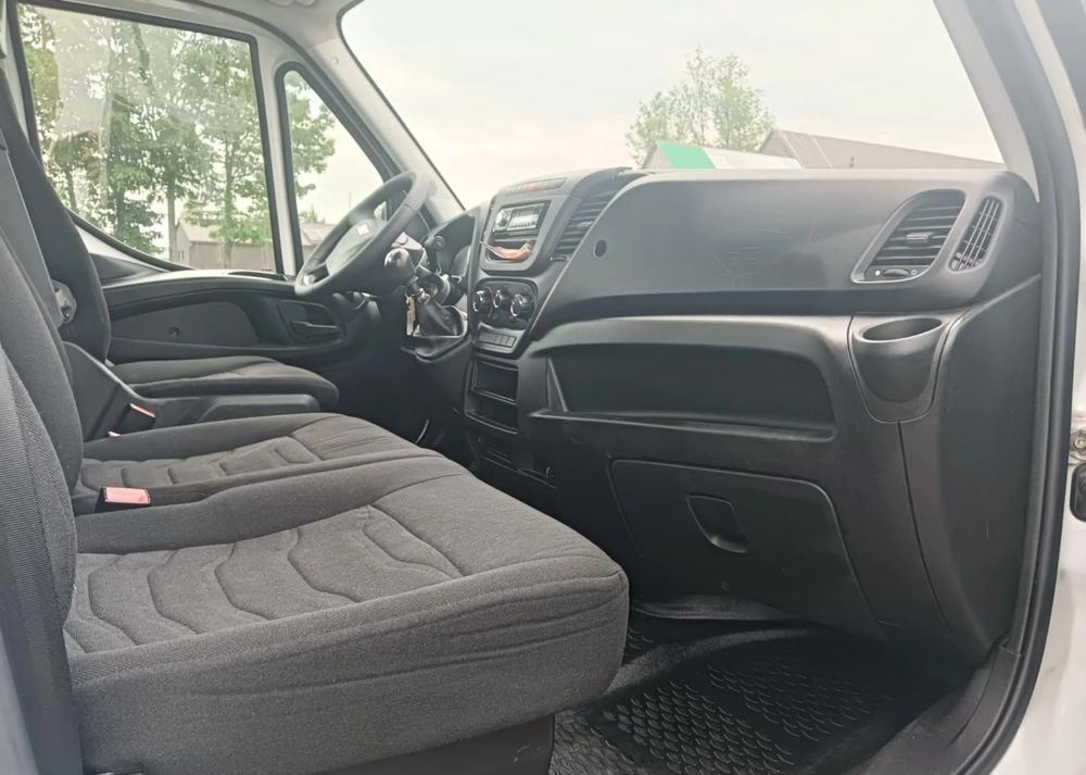 Iveco 35C13, 35C12, 35C14, 35C15 - Varebil med tipp: bilde 4 Iveco 35C13, 35C12, 35C14, 35C15 - Varebil med tipp: bilde 4