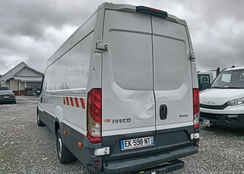 Iveco 35S14,35S13,35C13,35C12, - Kassebil: bilde 3 Iveco 35S14,35S13,35C13,35C12, - Kassebil: bilde 3