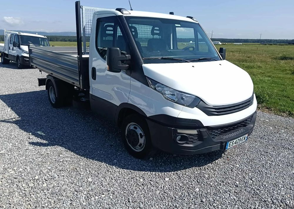 Iveco DAILY 35C14, 35C13, 35C12 - Varebil med tipp: bilde 2 Iveco DAILY 35C14, 35C13, 35C12 - Varebil med tipp: bilde 2