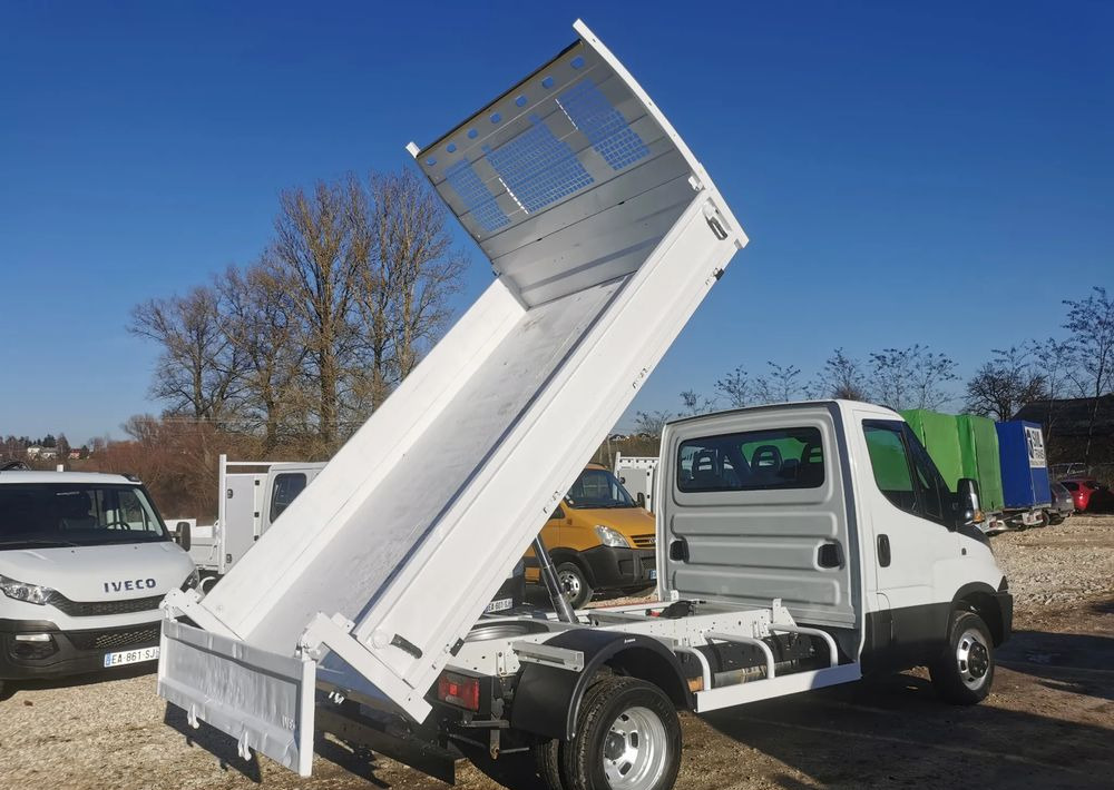 Iveco Daily 3.0-150KM Wywrotka blizniak 35-150 Niski przebieg kiper do 3,5t - Varebil med tipp: bilde 3 Iveco Daily 3.0-150KM Wywrotka blizniak 35-150 Niski przebieg kiper do 3,5t - Varebil med tipp: bilde 3