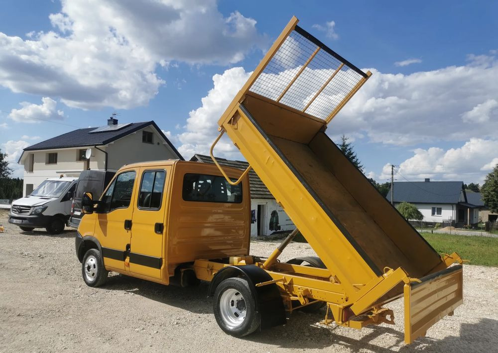 Iveco Daily 35C12 Brygadówka wywrotka Dubel hak kiper doka 35C13 - Varebil med tipp: bilde 4 Iveco Daily 35C12 Brygadówka wywrotka Dubel hak kiper doka 35C13 - Varebil med tipp: bilde 4
