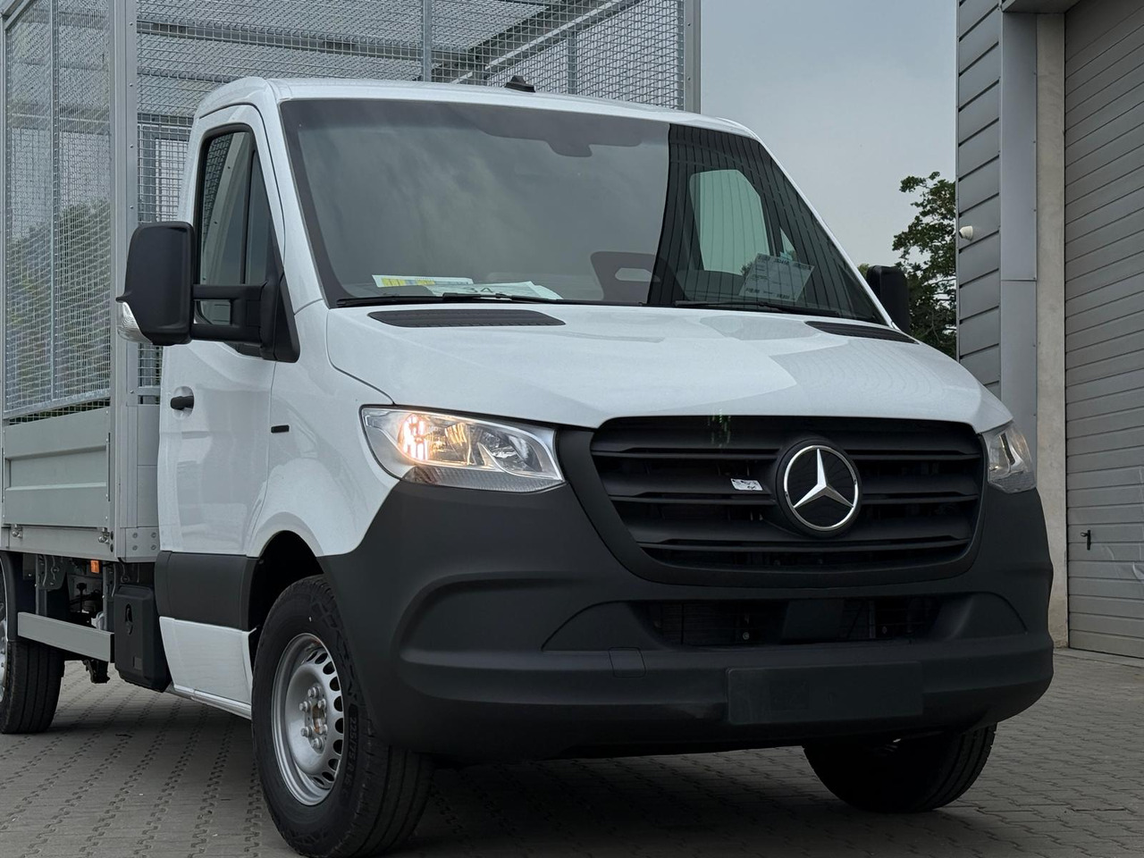 Ny Varebil med plan, Elektrisk varebil Mercedes eSprinter: bilde 13 Ny Varebil med plan, Elektrisk varebil Mercedes eSprinter: bilde 13