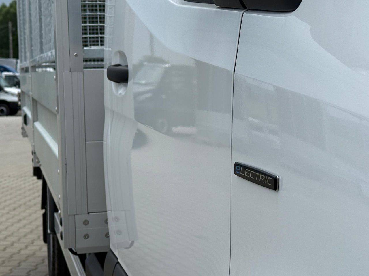 Ny Varebil med plan, Elektrisk varebil Mercedes eSprinter: bilde 9 Ny Varebil med plan, Elektrisk varebil Mercedes eSprinter: bilde 9