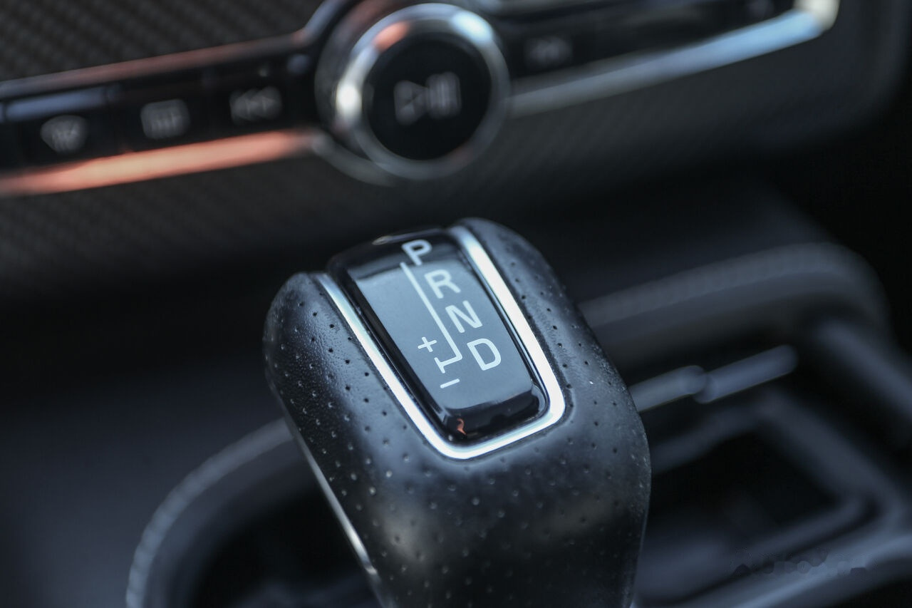 SUV Volvo XC90: bilde 7