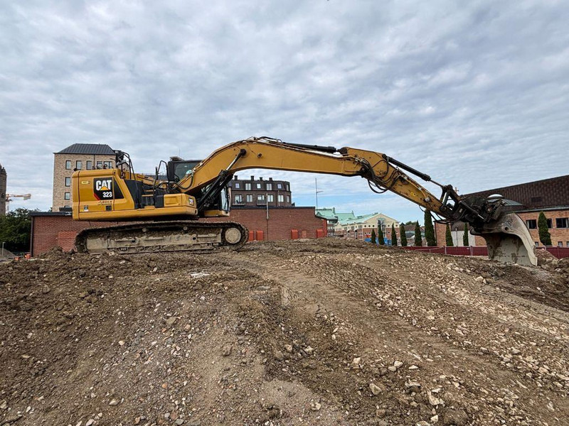 Caterpillar 323 - Beltegraver: bilde 3 Caterpillar 323 - Beltegraver: bilde 3