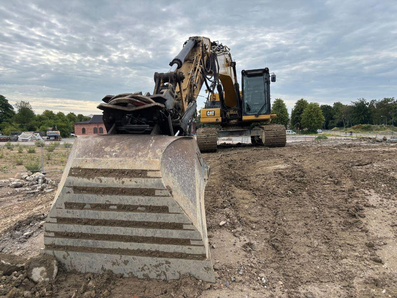 Caterpillar 323 - Beltegraver: bilde 2 Caterpillar 323 - Beltegraver: bilde 2