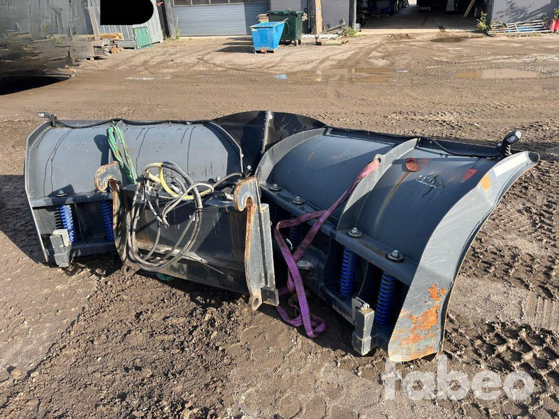 Mito 370 - Brøytebil: bilde 1 Mito 370 - Brøytebil: bilde 1