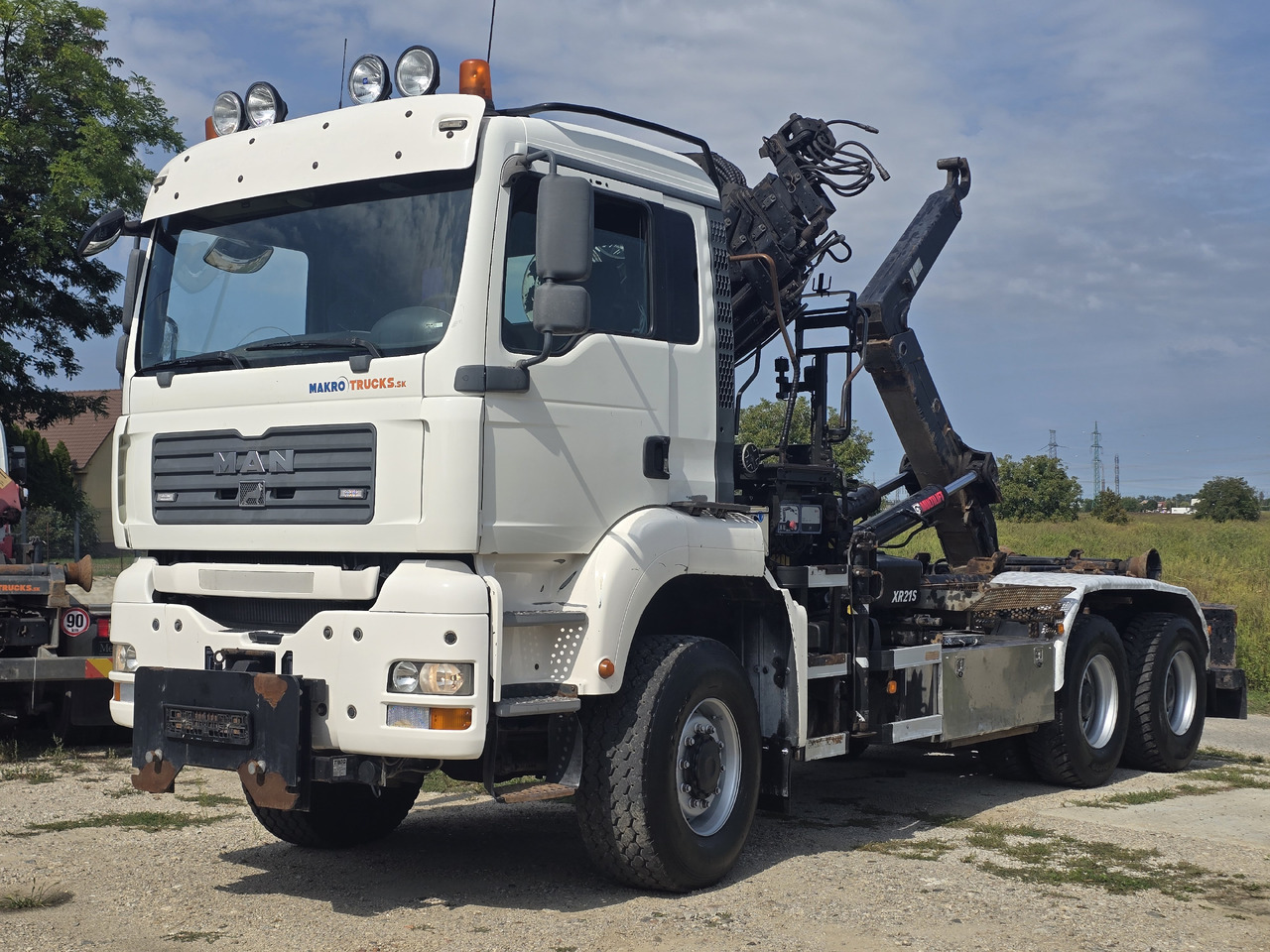 MAN TGA 26.440 6X6 / HOOK SYSTEM / HIAB 166D REMOTE SPECIAL PRICE ONLY THIS YEAR - Krokbil, Kranbil: bilde 2 MAN TGA 26.440 6X6 / HOOK SYSTEM / HIAB 166D REMOTE SPECIAL PRICE ONLY THIS YEAR - Krokbil, Kranbil: bilde 2