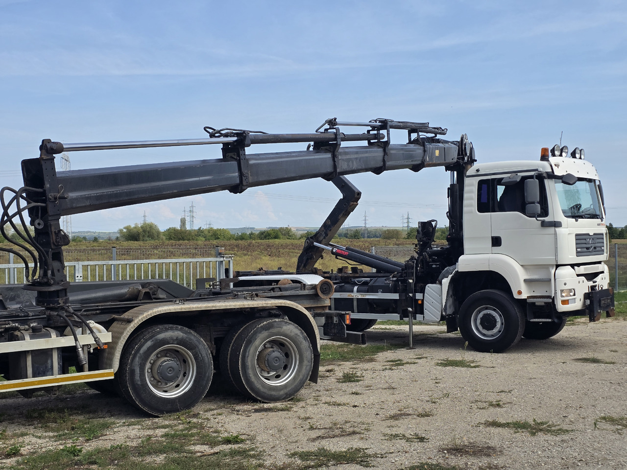 MAN TGA 26.440 6X6 / HOOK SYSTEM / HIAB 166D REMOTE SPECIAL PRICE ONLY THIS YEAR - Krokbil, Kranbil: bilde 4 MAN TGA 26.440 6X6 / HOOK SYSTEM / HIAB 166D REMOTE SPECIAL PRICE ONLY THIS YEAR - Krokbil, Kranbil: bilde 4
