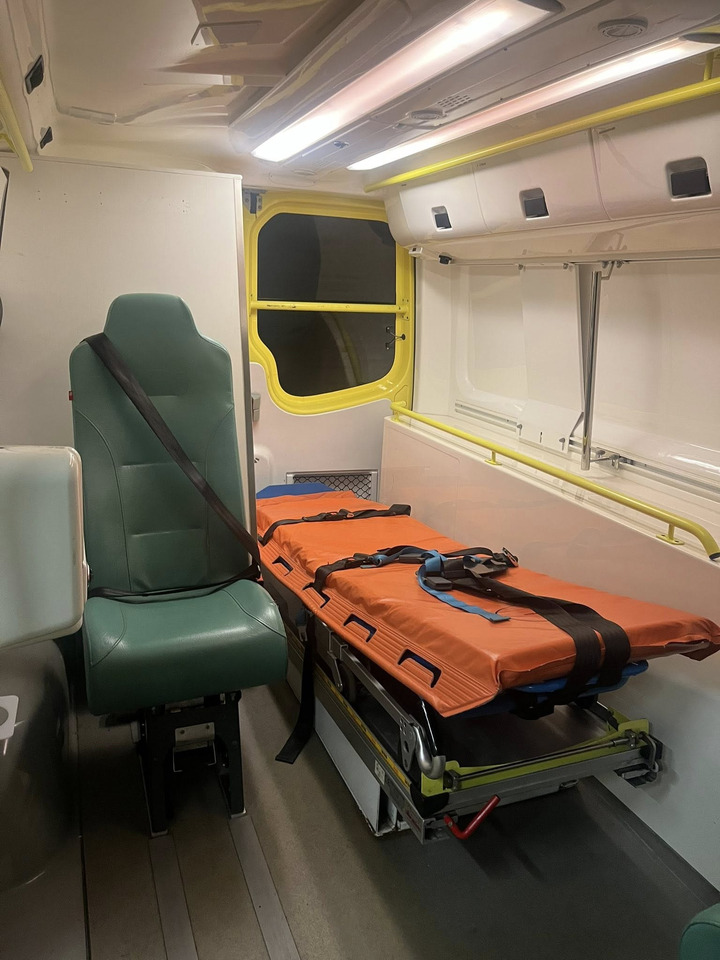 Ambulanse MERCEDES-BENZ Sprinter 316 NGT: bilde 9