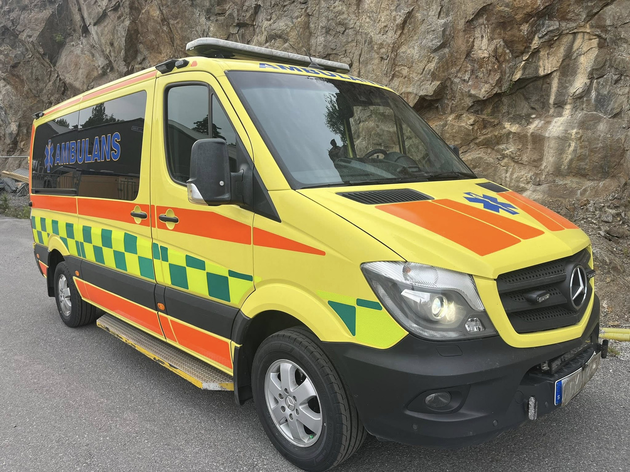 MERCEDES-BENZ Sprinter 319 - AMBULANCE - RESERVERAD !! - Ambulanse: bilde 5 MERCEDES-BENZ Sprinter 319 - AMBULANCE - RESERVERAD !! - Ambulanse: bilde 5