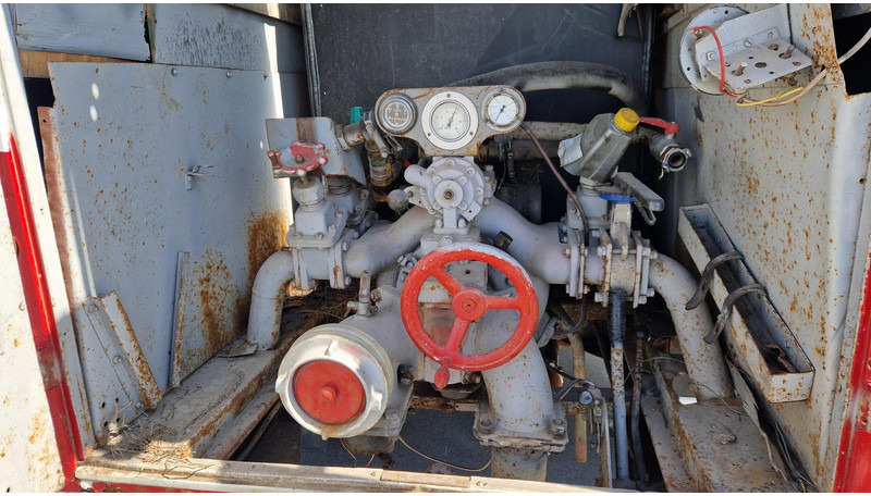 Mercedes-Benz 1113 4X4 new tank - Brannbil: bilde 5 Mercedes-Benz 1113 4X4 new tank - Brannbil: bilde 5