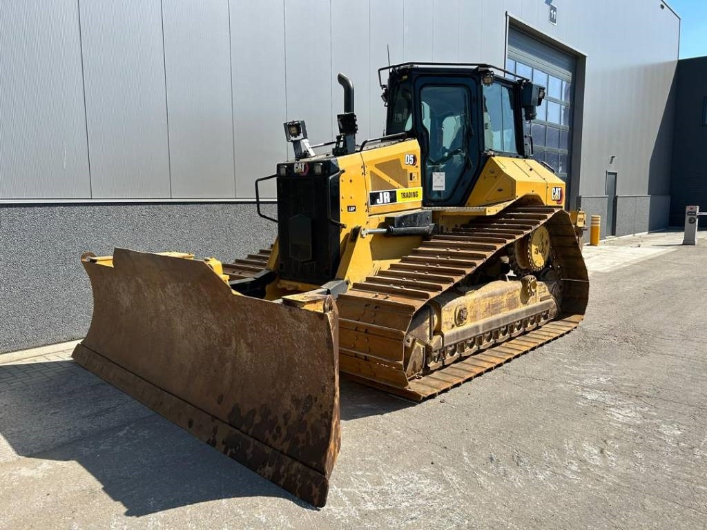 CAT D 5 LGP (new undercarriage + ripper) - Bulldozer: bilde 1 CAT D 5 LGP (new undercarriage + ripper) - Bulldozer: bilde 1