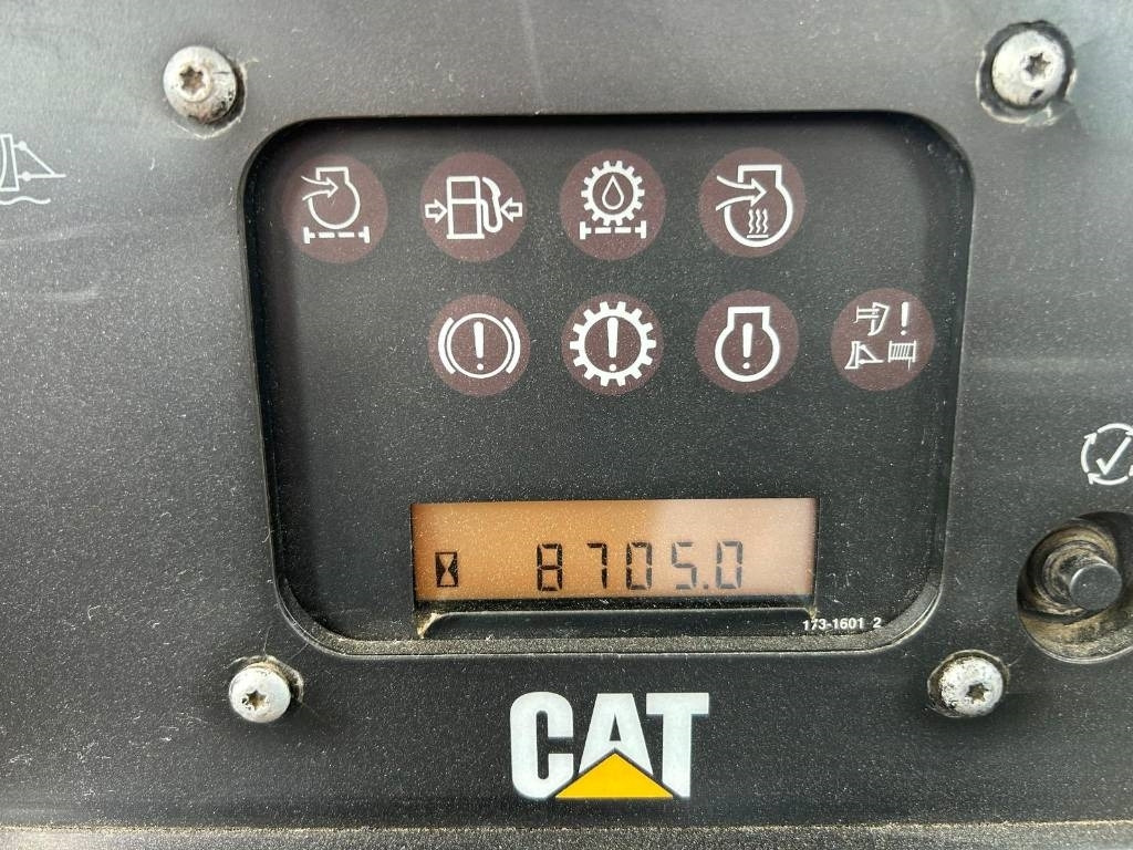CAT D 6 T XL (Under Preparation + New Tracks) - Bulldozer: bilde 3 CAT D 6 T XL (Under Preparation + New Tracks) - Bulldozer: bilde 3