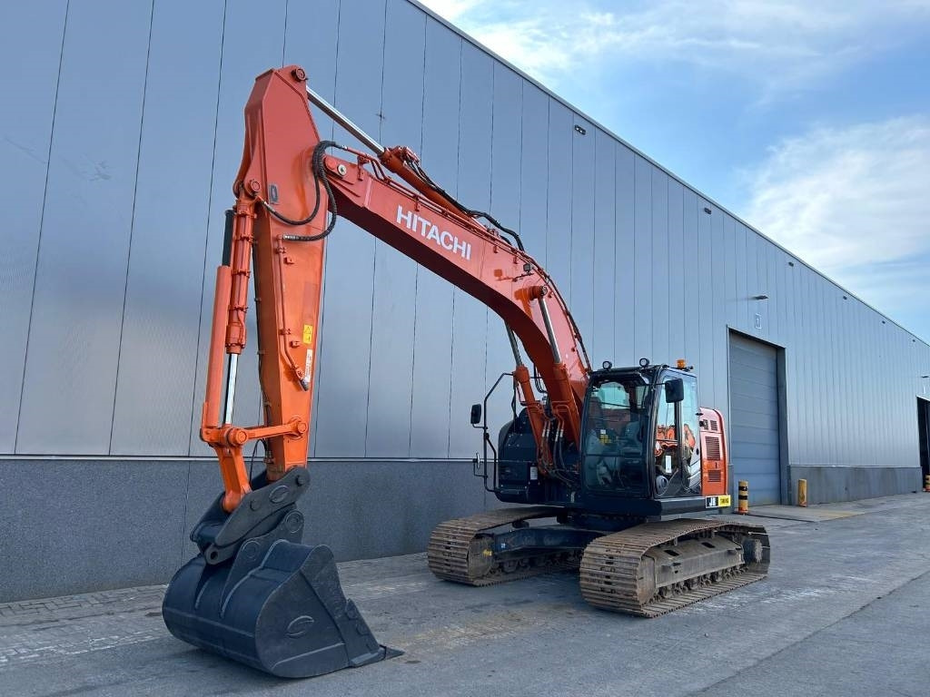 Hitachi ZX 225 US LC-6 - Beltegraver: bilde 2 Hitachi ZX 225 US LC-6 - Beltegraver: bilde 2
