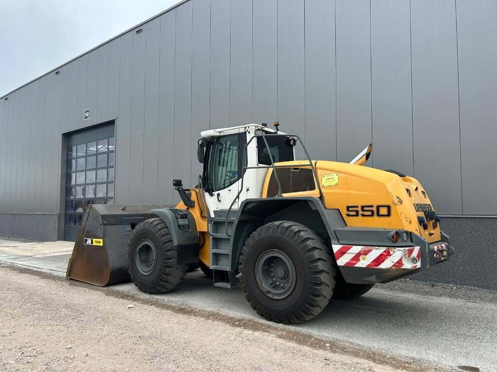 Liebherr L 550 (Comes with High-tip - Mit Hochkipper)  - Hjullaster: bilde 3 Liebherr L 550 (Comes with High-tip - Mit Hochkipper)  - Hjullaster: bilde 3