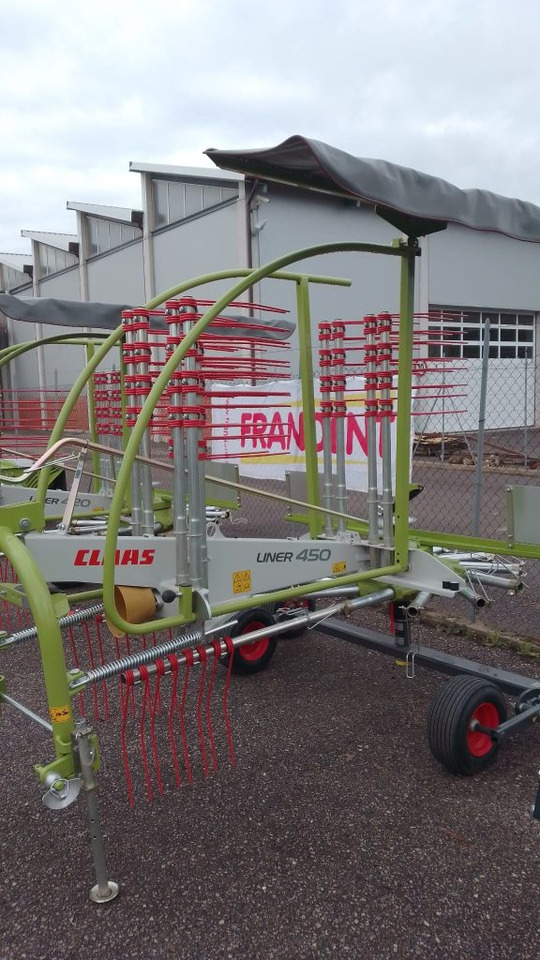 Claas Liner 450 - Høyvender: bilde 2 Claas Liner 450 - Høyvender: bilde 2