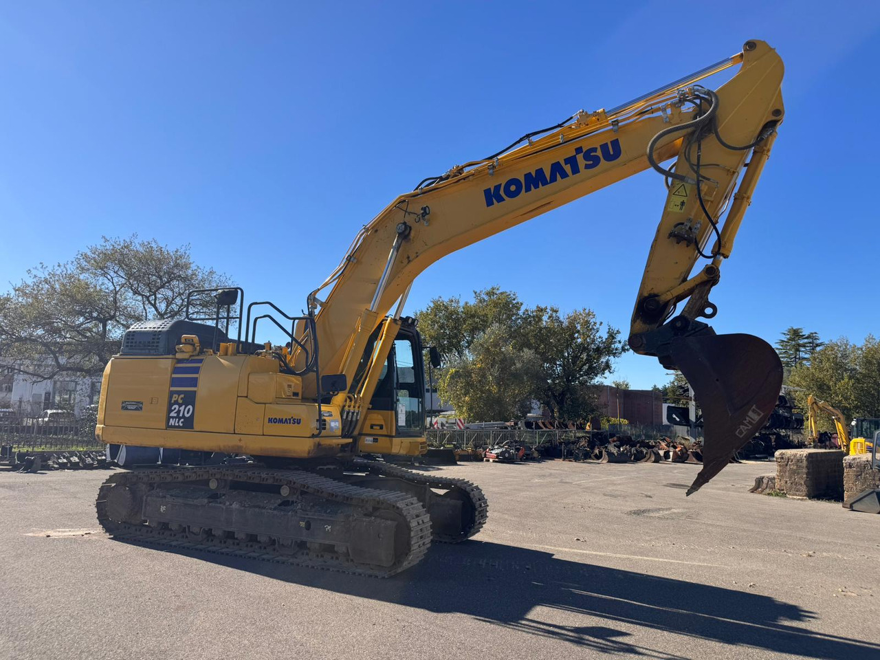 KOMATSU PC210 NLC-11 - Gravemaskin: bilde 1 KOMATSU PC210 NLC-11 - Gravemaskin: bilde 1