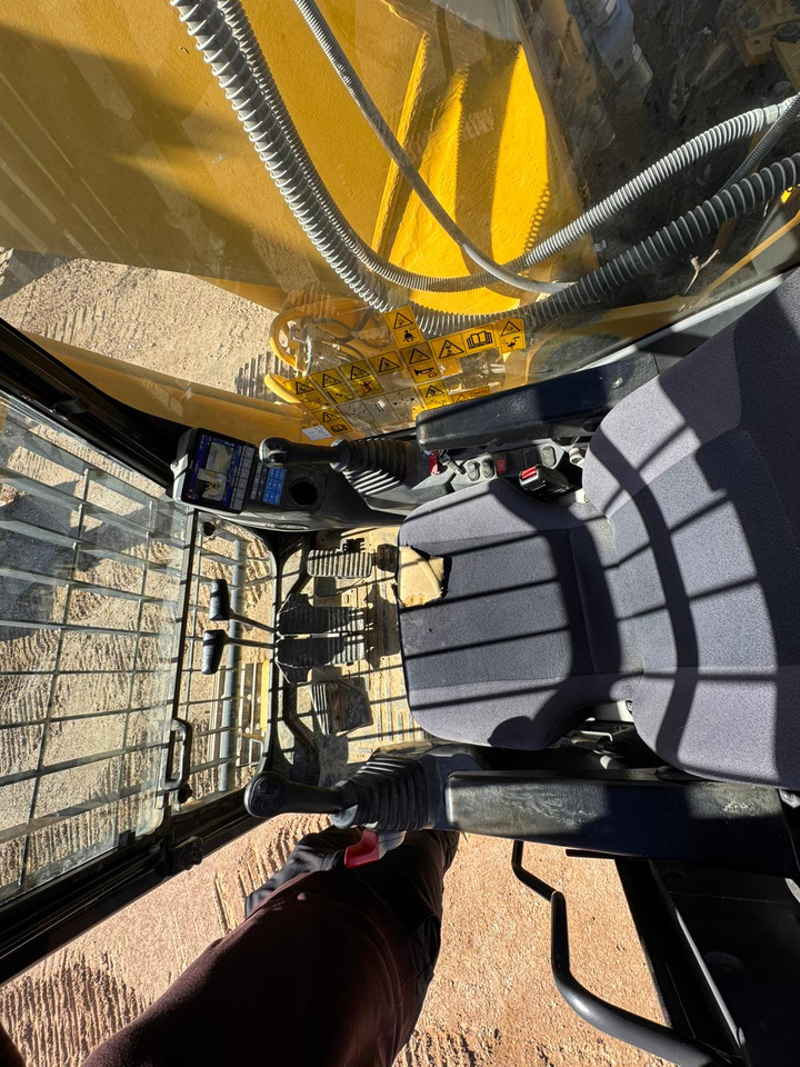 KOMATSU PC210 NLC-11 - Minigraver: bilde 4 KOMATSU PC210 NLC-11 - Minigraver: bilde 4