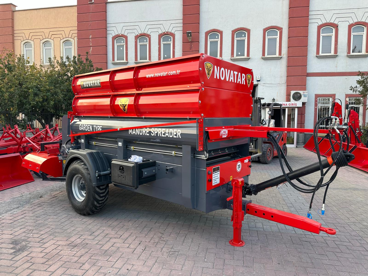 Novatar MANURE SPREADER FOR TREES AND GREENHOUSE - Husdyrgjødselspreder: bilde 2 Novatar MANURE SPREADER FOR TREES AND GREENHOUSE - Husdyrgjødselspreder: bilde 2