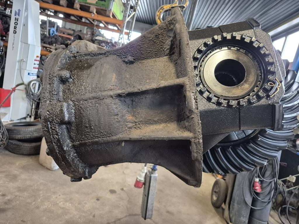 MAN HYD-1370 Etuperä ratio 3,70 - Aksel og deler for Lastebil: bilde 1 MAN HYD-1370 Etuperä ratio 3,70 - Aksel og deler for Lastebil: bilde 1