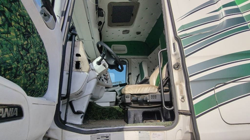 Scania R500 8x4 ilmajousi alusta  - Chassis lastebil: bilde 4 Scania R500 8x4 ilmajousi alusta  - Chassis lastebil: bilde 4