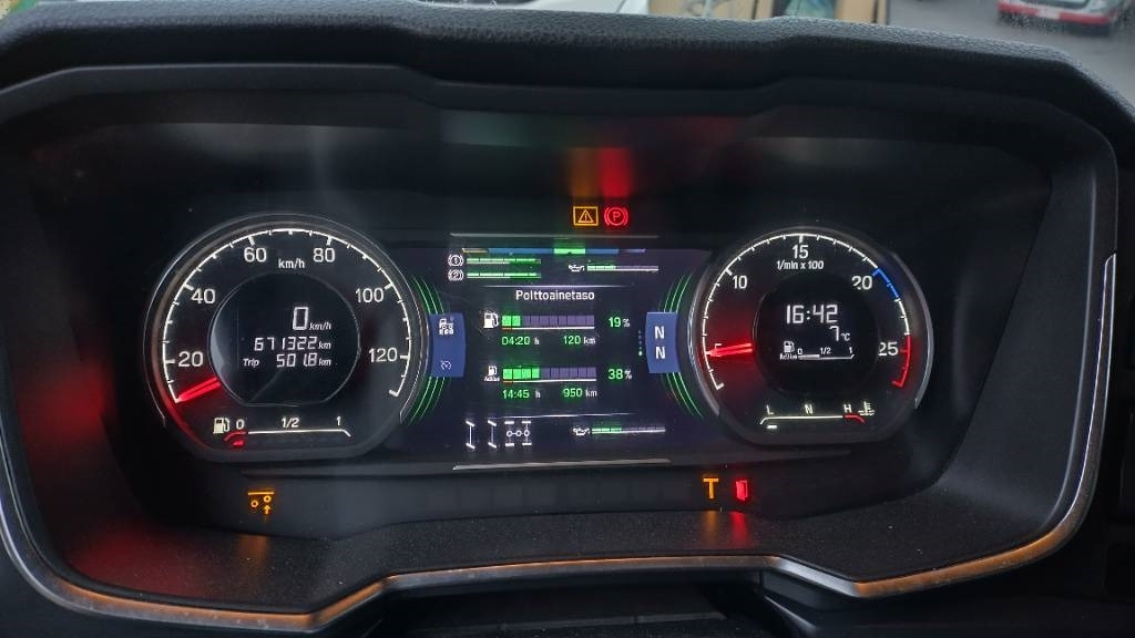 Scania XT650 8x4 puuvarustus,rautajouset - Tømmerbil: bilde 5 Scania XT650 8x4 puuvarustus,rautajouset - Tømmerbil: bilde 5