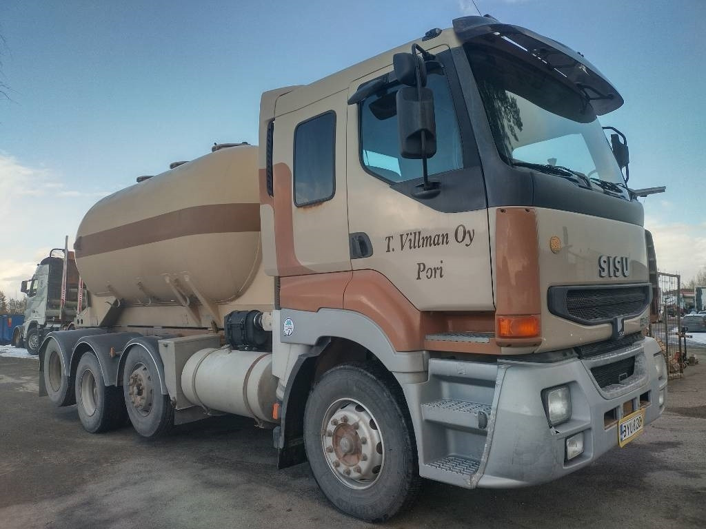 Sisu E14 8x2 kippipainepytty+kompura  - Tankbil: bilde 3 Sisu E14 8x2 kippipainepytty+kompura  - Tankbil: bilde 3