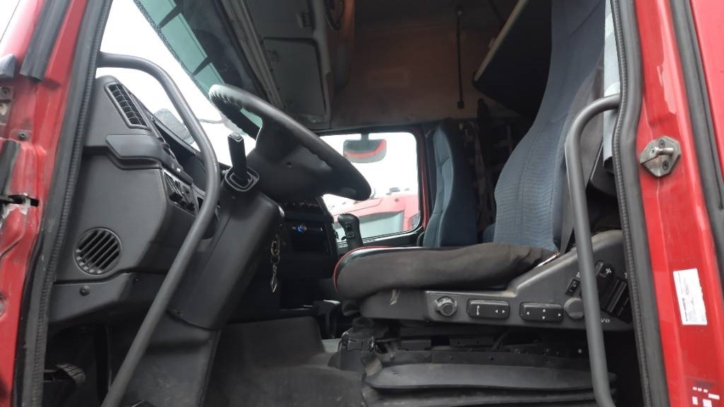Volvo FH480 6x2 takateli veturi, hydrauliikka,manuaali  - Trekkvogn: bilde 5 Volvo FH480 6x2 takateli veturi, hydrauliikka,manuaali  - Trekkvogn: bilde 5