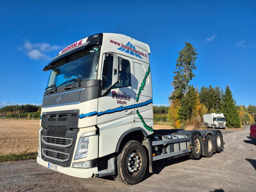Volvo FH500 8x2 alusta - Chassis lastebil: bilde 1 Volvo FH500 8x2 alusta - Chassis lastebil: bilde 1