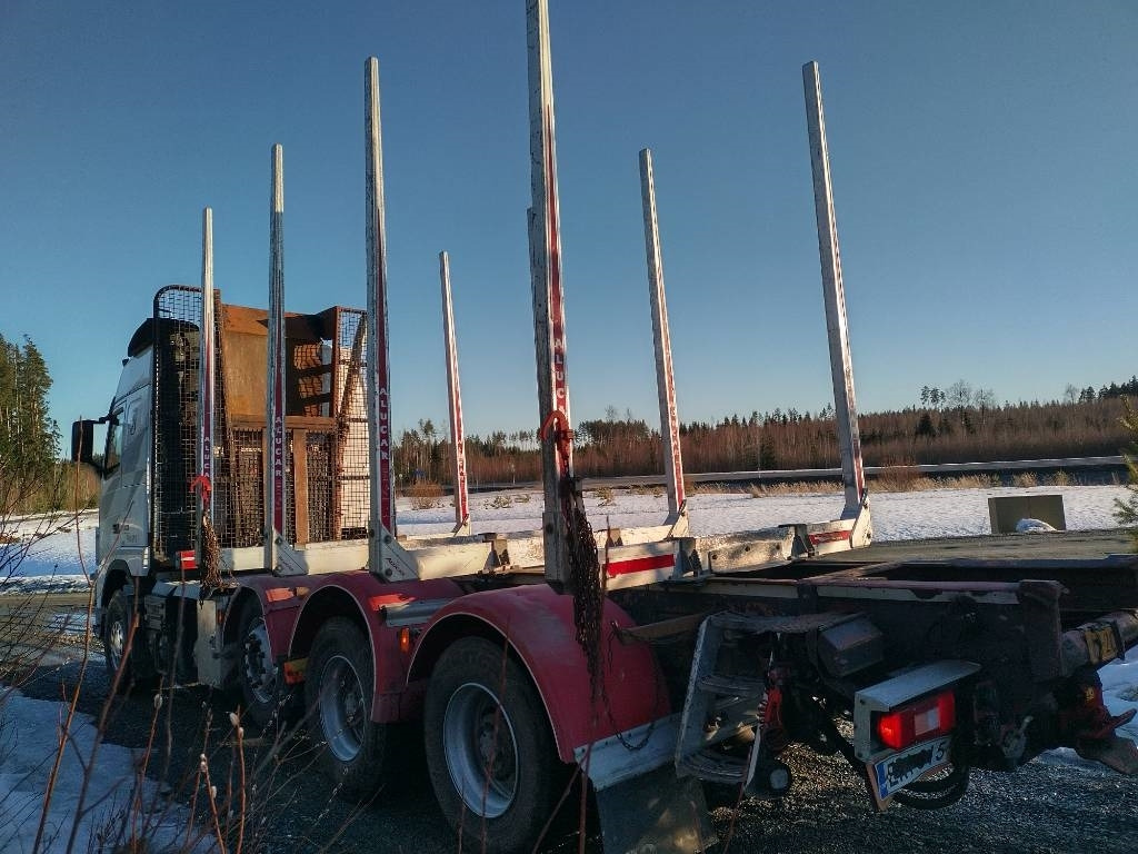 Volvo FH750 puuvarustus, napaperät,trippeli - Tømmerbil: bilde 5 Volvo FH750 puuvarustus, napaperät,trippeli - Tømmerbil: bilde 5