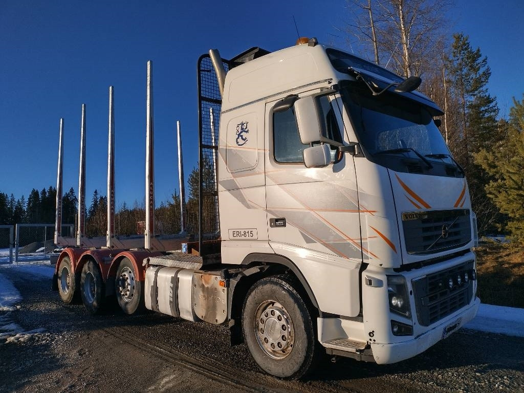 Volvo FH750 puuvarustus, napaperät,trippeli - Tømmerbil: bilde 2 Volvo FH750 puuvarustus, napaperät,trippeli - Tømmerbil: bilde 2