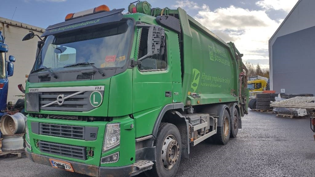 Volvo FM330 6x2 Norba pakkaaja,molokki nostin, manuaali - Søppelbil: bilde 2 Volvo FM330 6x2 Norba pakkaaja,molokki nostin, manuaali - Søppelbil: bilde 2