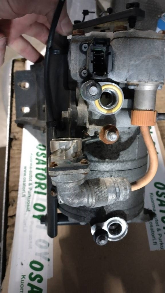 Volvo taukoilmastointi kompura - Elektrisk system for Lastebil: bilde 3 Volvo taukoilmastointi kompura - Elektrisk system for Lastebil: bilde 3