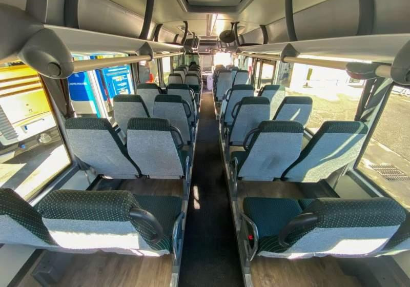 Iveco CROSSWAY/ DŁUGOŚĆ 10.70 M / MANUAL / EURO 6 - Forstadsbus: bilde 5 Iveco CROSSWAY/ DŁUGOŚĆ 10.70 M / MANUAL / EURO 6 - Forstadsbus: bilde 5