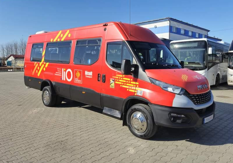 Iveco DAILY 65C18/SPROWADZONE/23 MIEJSCA/KLIM/WINDA - Minibuss, Persontransport: bilde 2 Iveco DAILY 65C18/SPROWADZONE/23 MIEJSCA/KLIM/WINDA - Minibuss, Persontransport: bilde 2