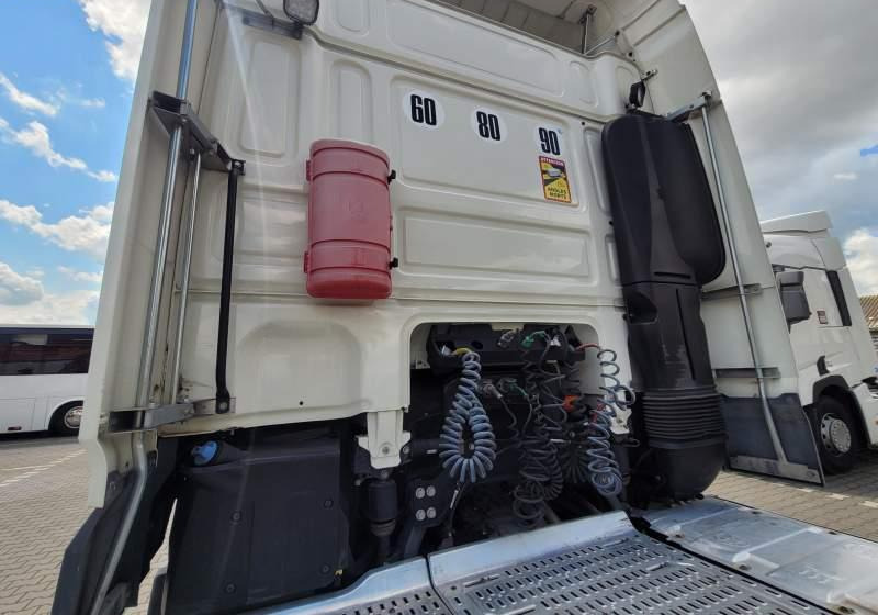 DAF XF510 SPACE CAB / SPROWADZONY / MANUAL / RETARDER - Trekkvogn: bilde 4 DAF XF510 SPACE CAB / SPROWADZONY / MANUAL / RETARDER - Trekkvogn: bilde 4