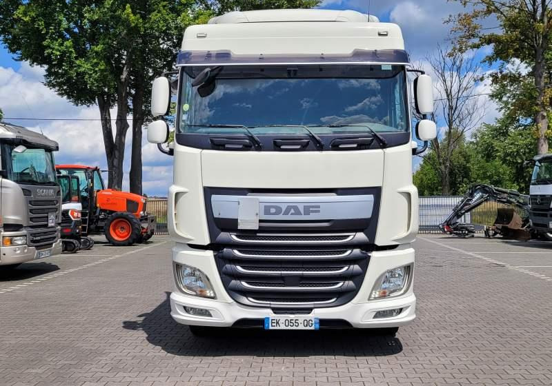 DAF XF510 SPACE CAB / SPROWADZONY / MANUAL / RETARDER - Trekkvogn: bilde 2 DAF XF510 SPACE CAB / SPROWADZONY / MANUAL / RETARDER - Trekkvogn: bilde 2