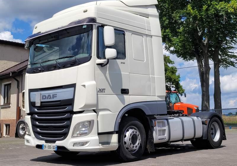 DAF XF510 SPACE CAB / SPROWADZONY / MANUAL / RETARDER - Trekkvogn: bilde 1 DAF XF510 SPACE CAB / SPROWADZONY / MANUAL / RETARDER - Trekkvogn: bilde 1