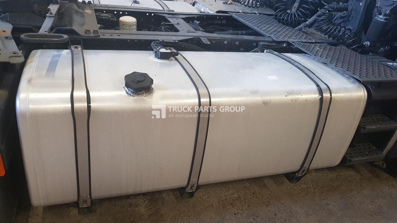 IVECO IVECO STRALIS EURO6 emission fuel tanks, reservoirs with mountings brackets 700l + 480l left + right fuel tanks set 5801312015, 41042847 - Drivstofftank for Lastebil: bilde 1 IVECO IVECO STRALIS EURO6 emission fuel tanks, reservoirs with mountings brackets 700l + 480l left + right fuel tanks set 5801312015, 41042847 - Drivstofftank for Lastebil: bilde 1