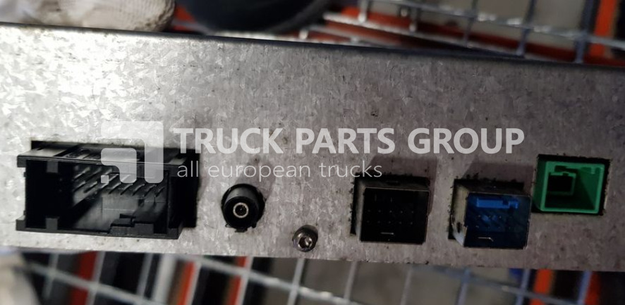 RENAULT T series RANGE, GAMA, VOLVO FH4 EURO6 multimedia radio system, 2 control unit - Instrumentpanel for Lastebil: bilde 1 RENAULT T series RANGE, GAMA, VOLVO FH4 EURO6 multimedia radio system, 2 control unit - Instrumentpanel for Lastebil: bilde 1