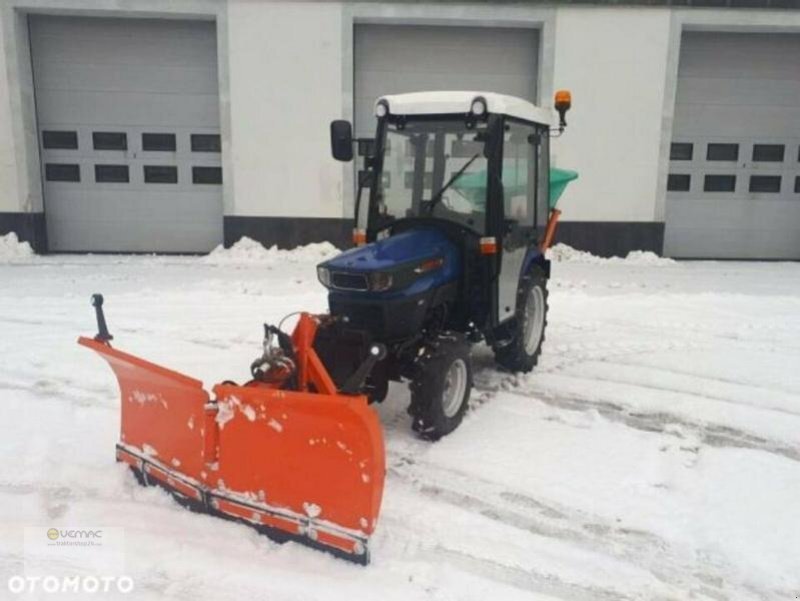 Farmtrac Farmtrac 26 26PS Winterdienst Traktor Schneeschild Streuer NEU - Kommunale traktor: bilde 2 Farmtrac Farmtrac 26 26PS Winterdienst Traktor Schneeschild Streuer NEU - Kommunale traktor: bilde 2