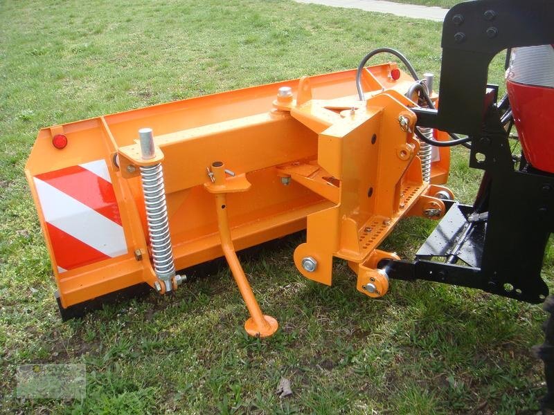 Vemac Schneeschild Schneepflug hydraul. Winterdienst 140cm NEU - Snøplog: bilde 4 Vemac Schneeschild Schneepflug hydraul. Winterdienst 140cm NEU - Snøplog: bilde 4